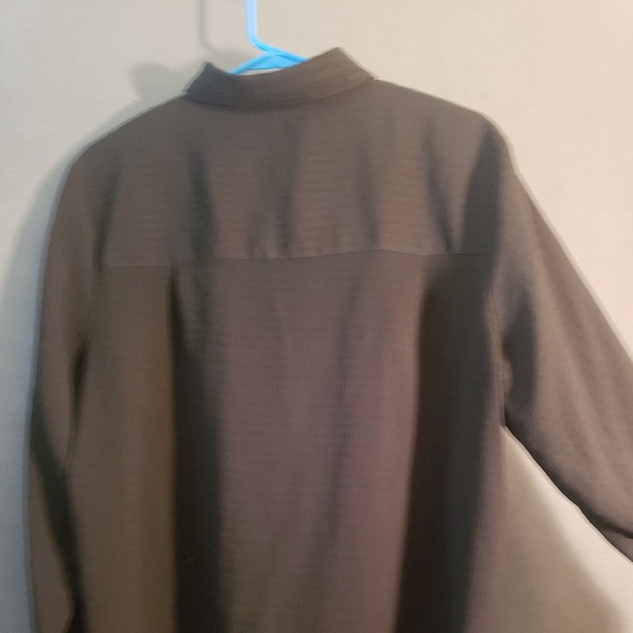 Womans Blouse - Picture 4 of 5